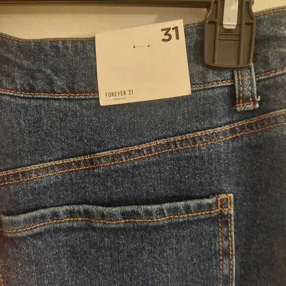 Forever 21 Forever21 Dark Denim High Waisted Barrel Jeans NWT 31 !!! - Picture 4 of 6